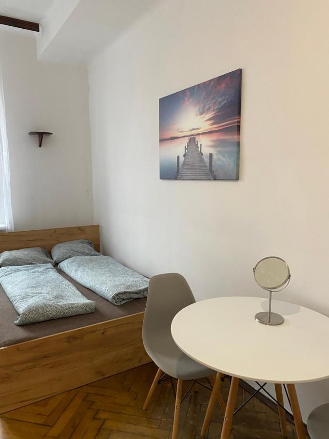 Classy Rooms In Old Town كراكوفيا المظهر الخارجي الصورة
