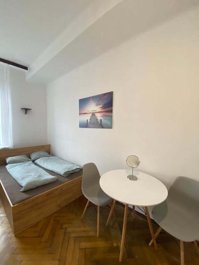 Classy Rooms In Old Town كراكوفيا المظهر الخارجي الصورة